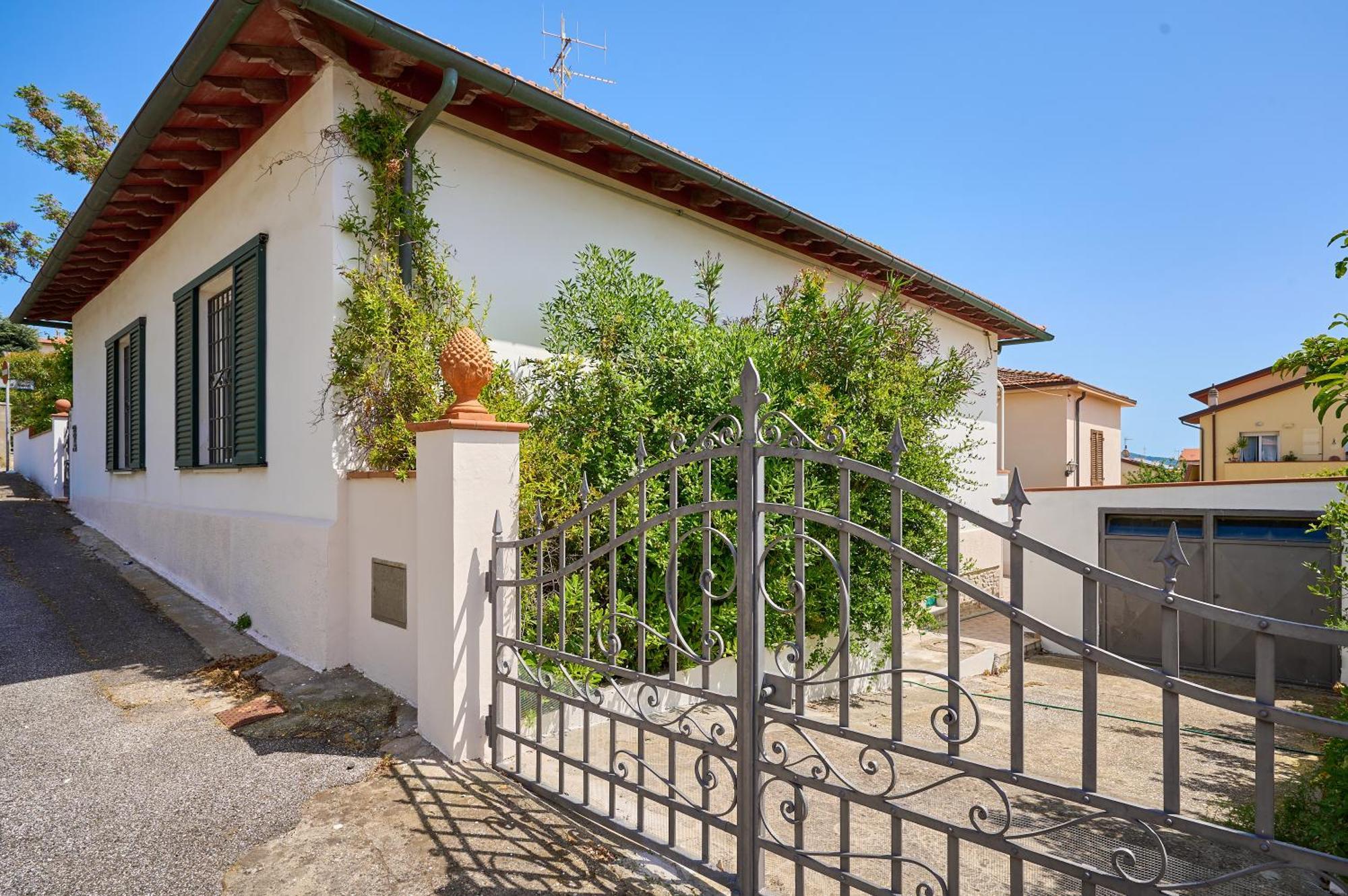 Casa Cipresso Villa San Vincenzo Eksteriør bilde